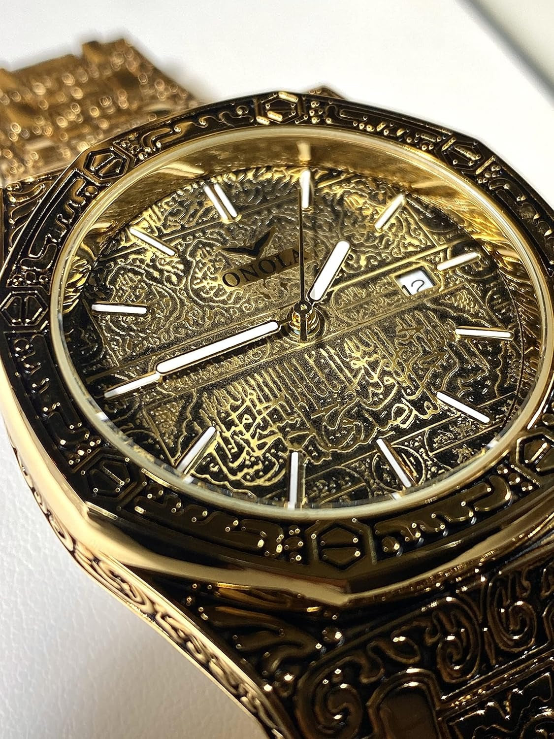 Luxury Hexagonal Black Gold Versus Dial Wrist Watch with Bracelet Waterproof Calendar Fashion Watch for Men & Women